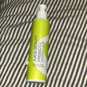 NEW 🆕 Juice Beauty Prebiotix Coconut Aloe Cleanser - Yellow and White
